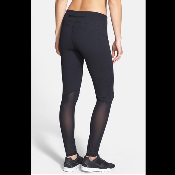 Black Zella Leggings W/ Mesh Detailing Size Small - Picture 4 of 6